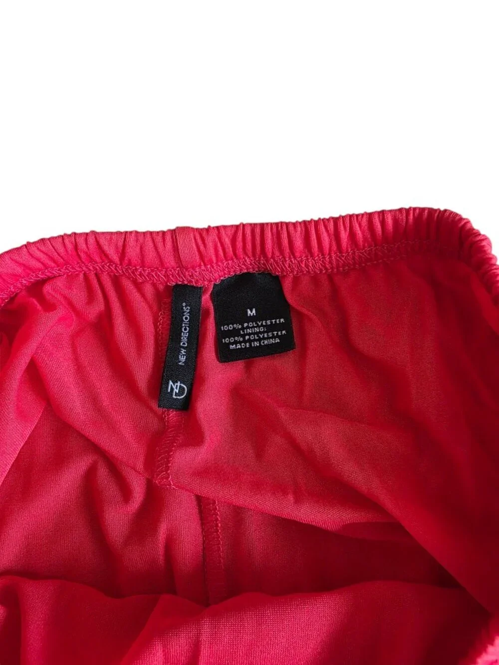 NEW DIRECTIONS  CORAL SKIRT MEDIIM
